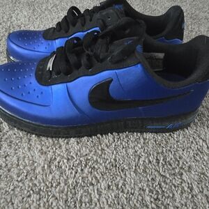 2013 NIKE AIR FORCE 1 FOAMPOSITE PRO LOW 9.5 MENS GOOD CONDITION